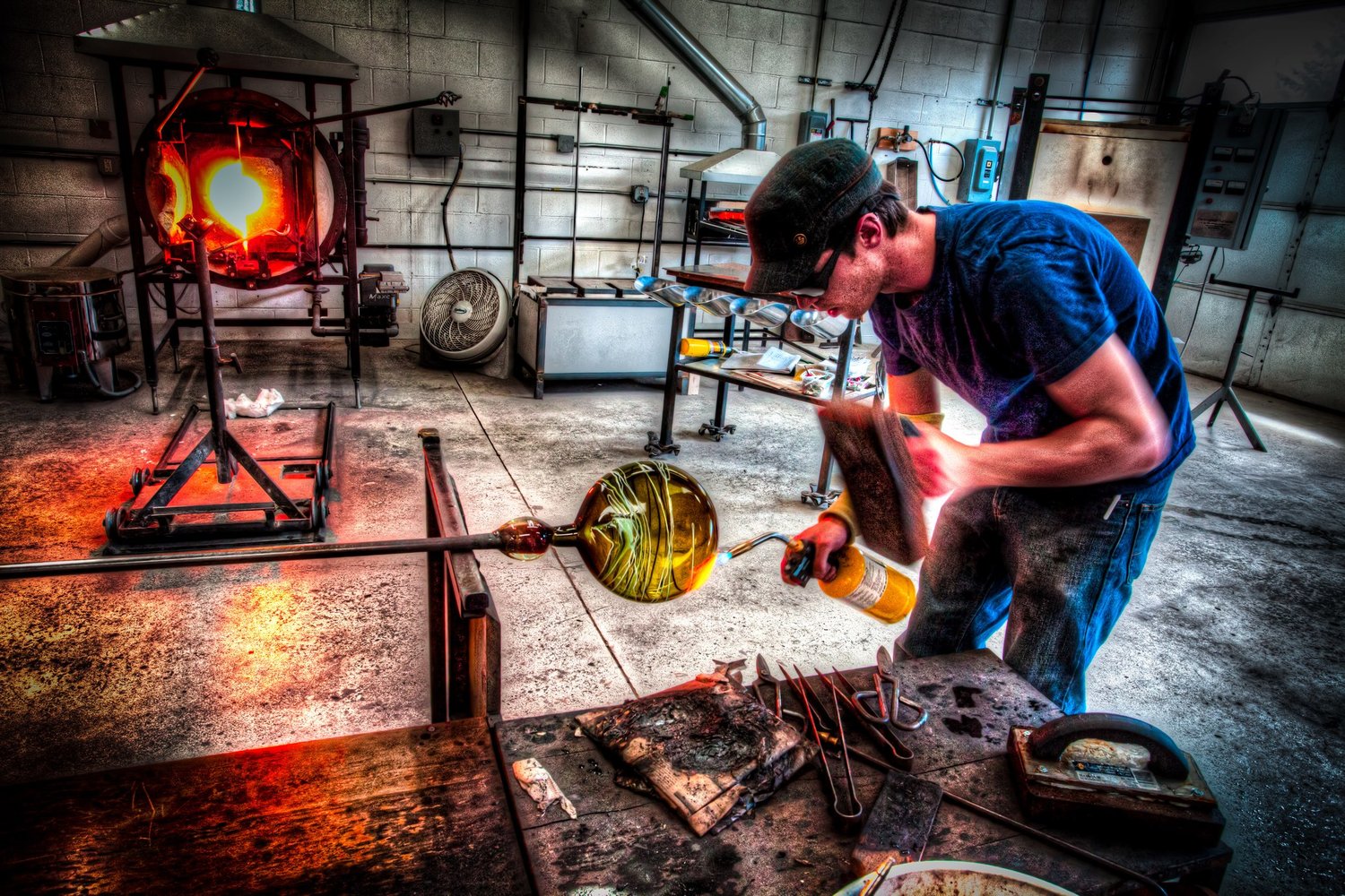 David Royce working with glass in the studio